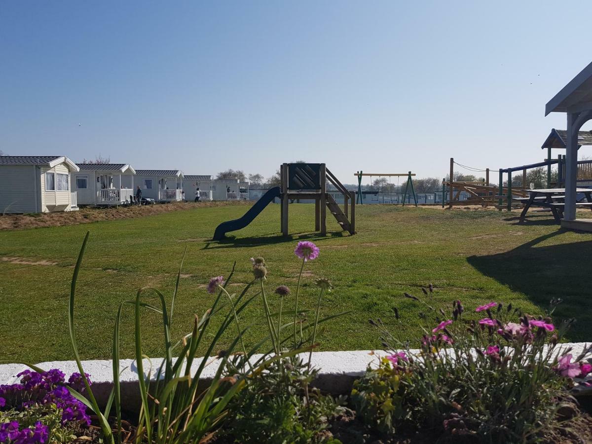 218 - 2 Bed Chalet, Belle Aire, Beach Road, Hemsby, Nr29 Buitenkant foto